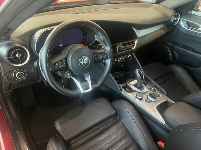 ALFA ROMEO – Giulia 2.0 Turbo 280 CV AT8 AWD Q4 Veloce