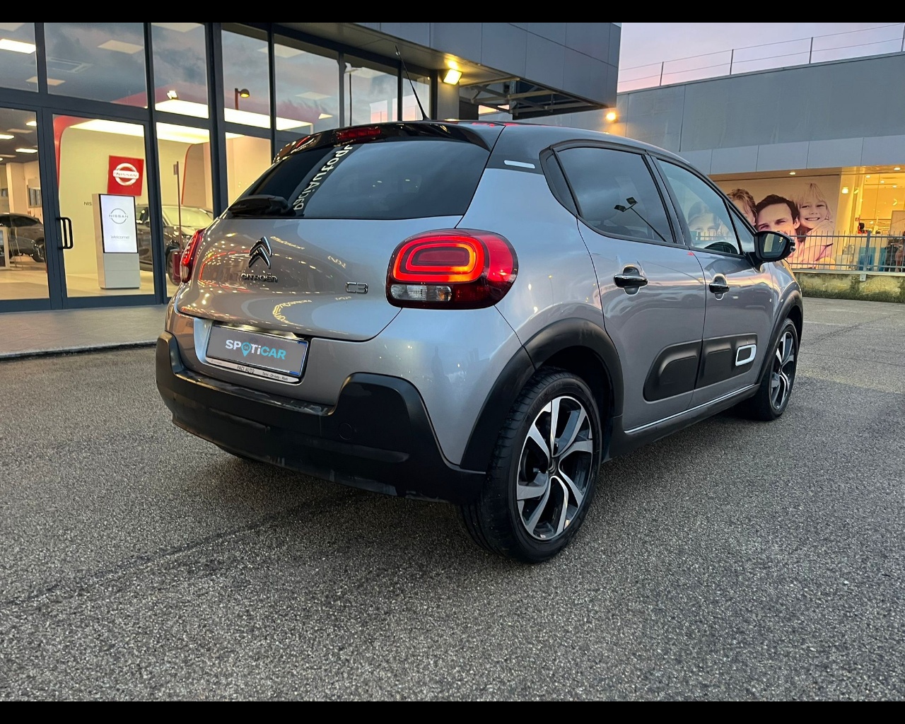 Foto CITROEN C3 1.2 puretech Shine Pack s&s 110cv 