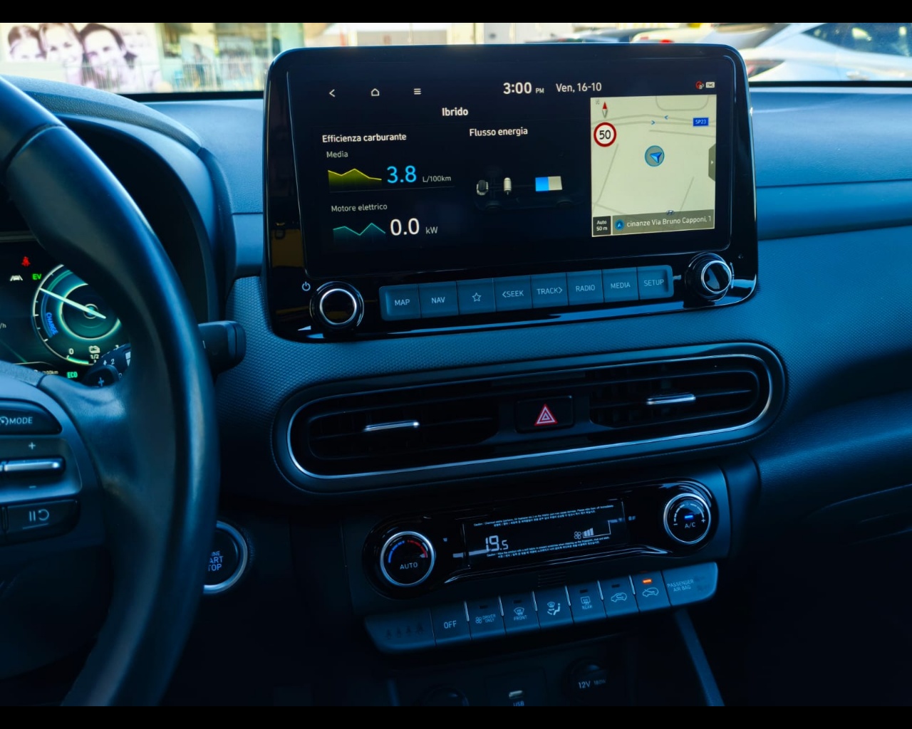 Foto HYUNDAI Kona 1.6 gdi hev Xclass 2wd 141cv dct