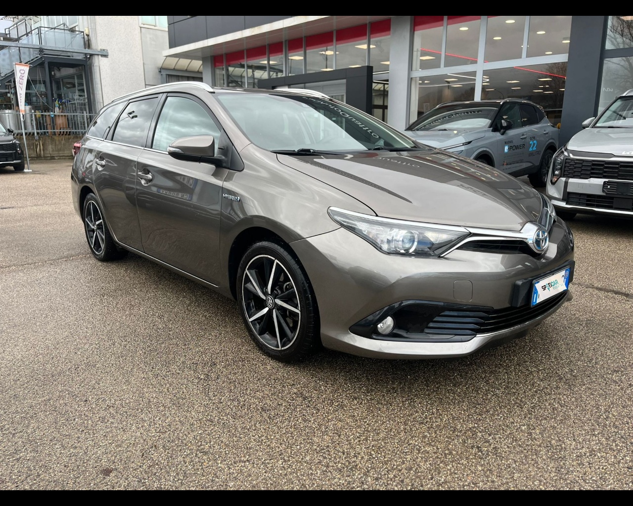 Foto TOYOTA Auris Touring Sports 1.8h Style cvt