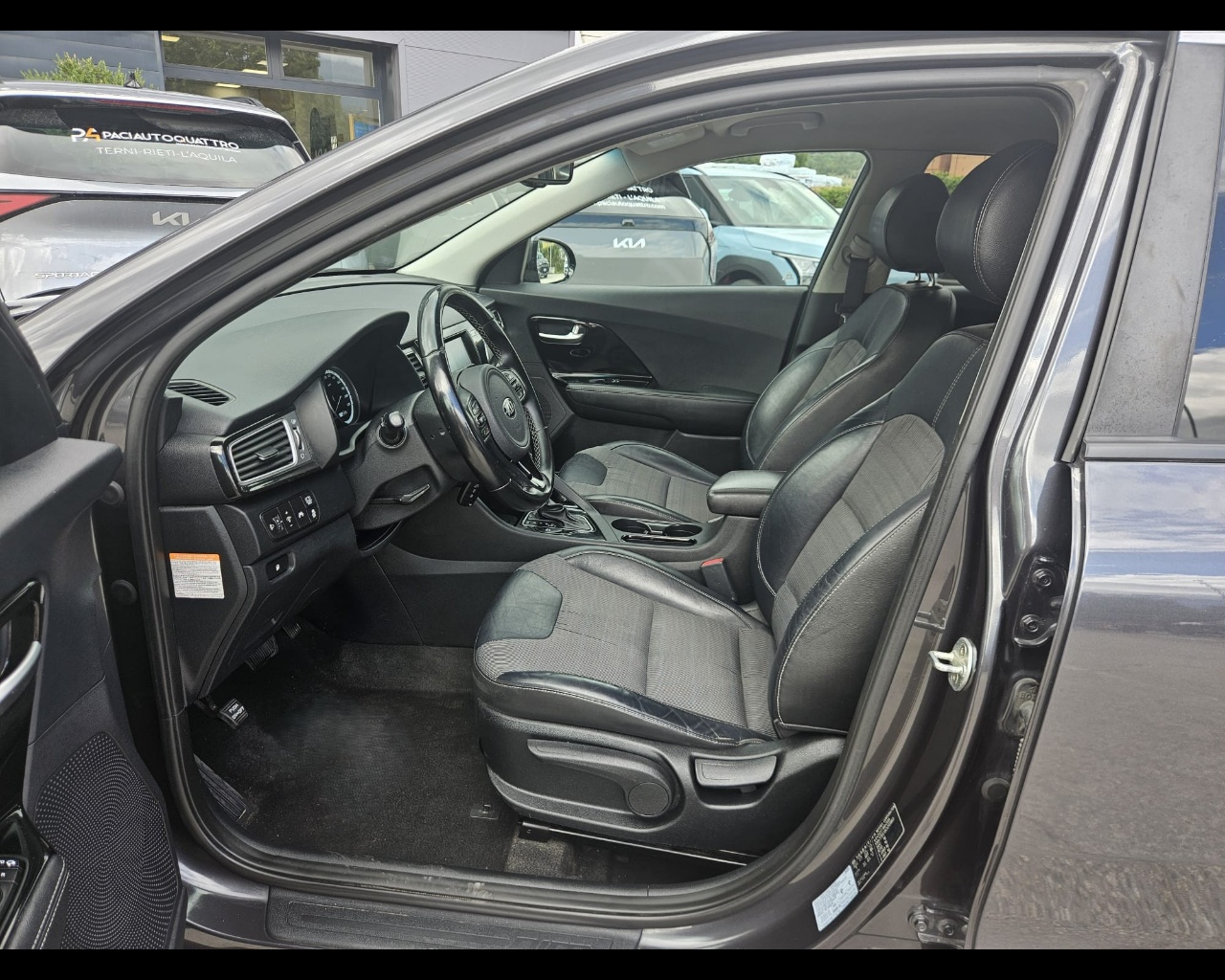 Foto KIA Niro 1.6 gdi hev Style dct 