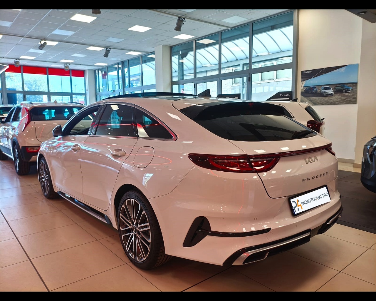 Foto KIA PROCEED MY25 1.5 TGDI DCT GT-LINE SEM