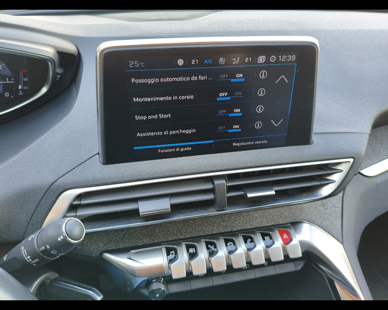 Foto PEUGEOT 3008 1.2 puretech t Allure s&s 130cv 