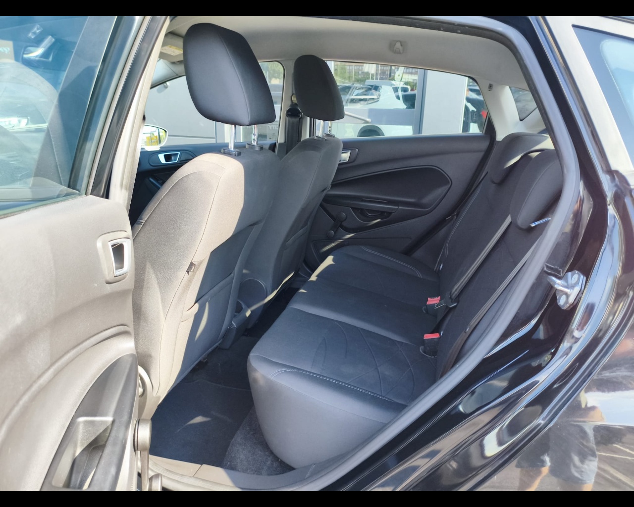 Foto FORD Fiesta 5p 1.5 tdci Plus 85cv
