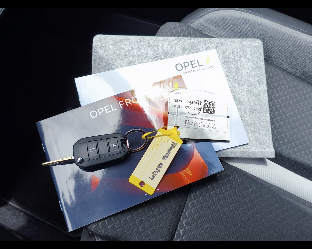 Foto OPEL Frontera 1.2 hybrid GS 145cv edct