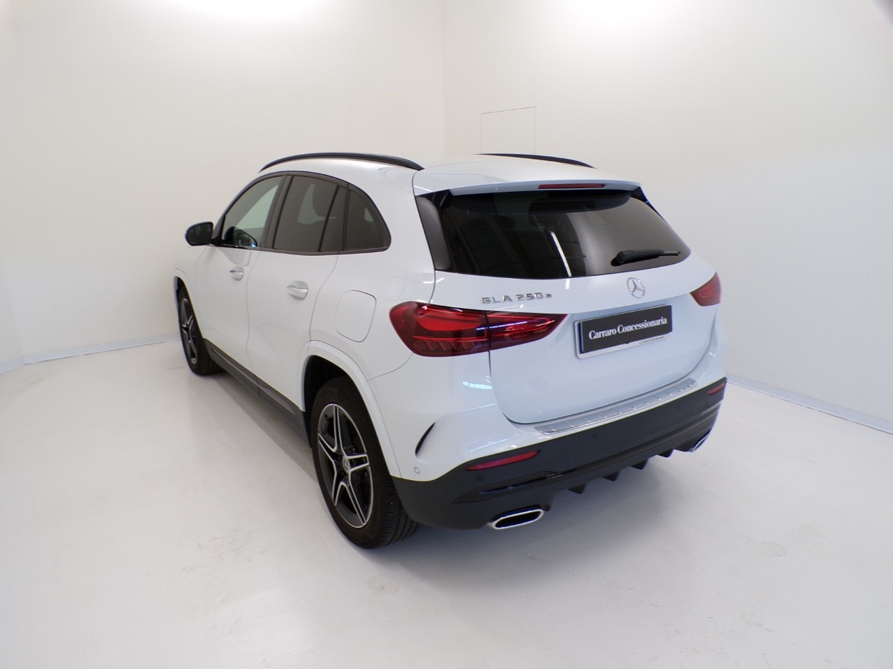 Mercedes  GLA 250 e Plug-In-Hybrid AMG Line Advanced Plus 8G-DCT - 8