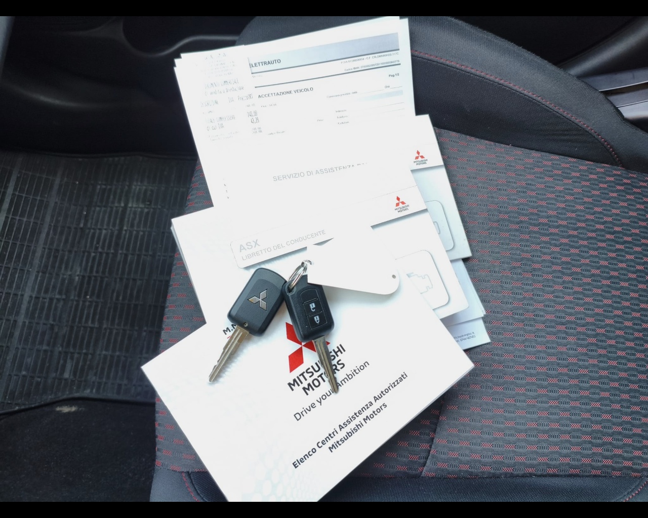 Foto MITSUBISHI ASX 1.6 Instyle navi 2wd Gpl