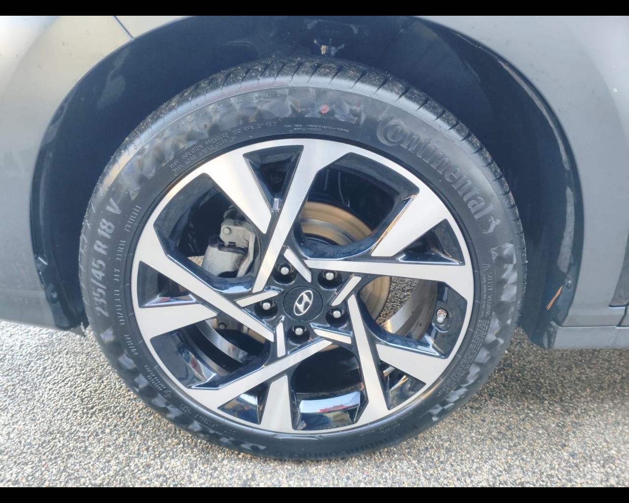 Foto HYUNDAI Kona 1.0 t-gdi 48V Xline Style Pack 2wd 120cv imt