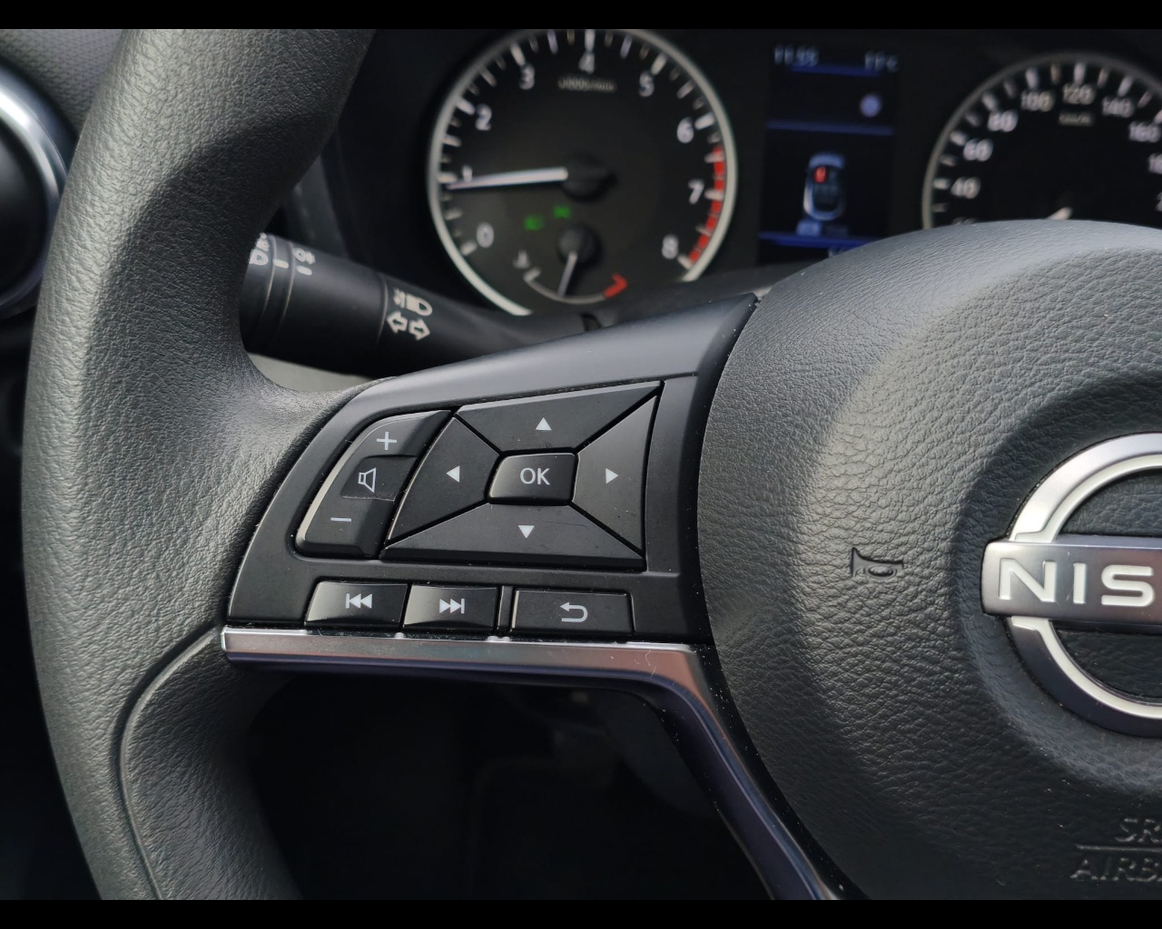 Foto NISSAN Juke 1.0 dig-t Acenta 114cv