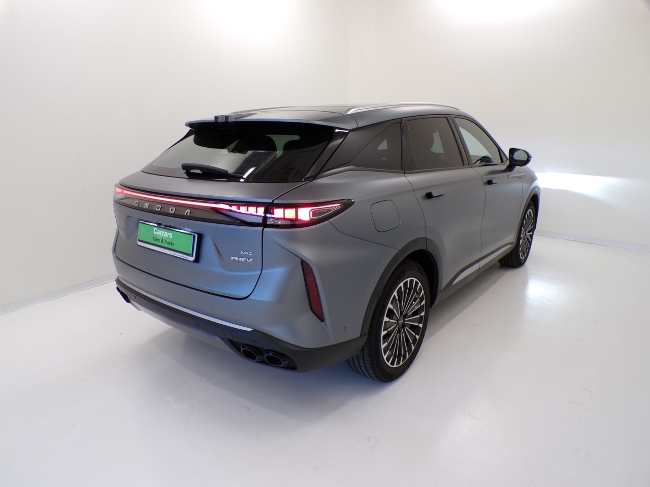 Omoda  Omoda 9 1.5 TGDi plug-in SHS Premium i-AWD DHT3 - 6