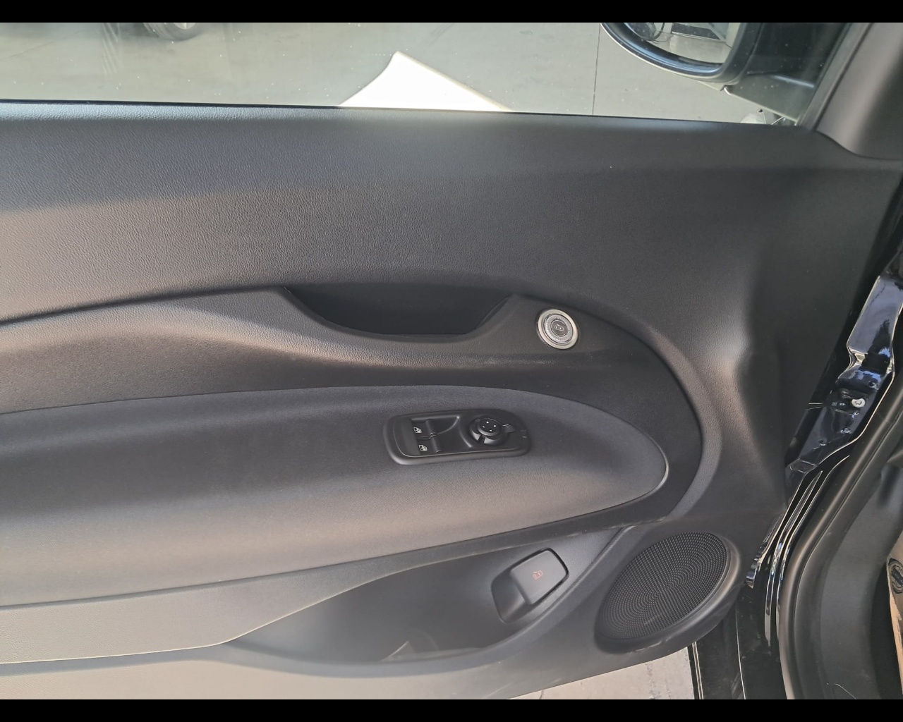 Foto FIAT 500 1.0 hybrid Icon