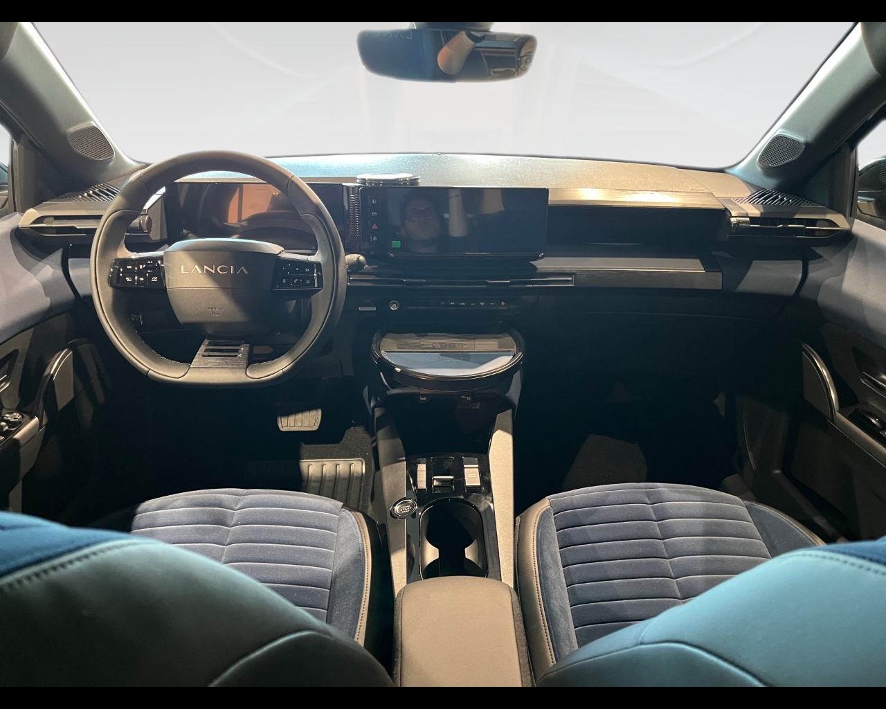 Lancia Ypsilon 2024 Nuovo Ibrido benzina Ypsilon 2024 Verona