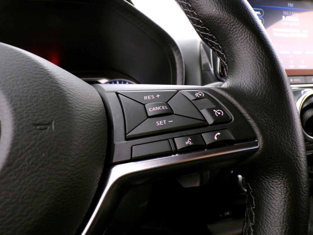 Nissan Juke Juke 1.0 DIG-T 114cv N-Connecta CVT - 16