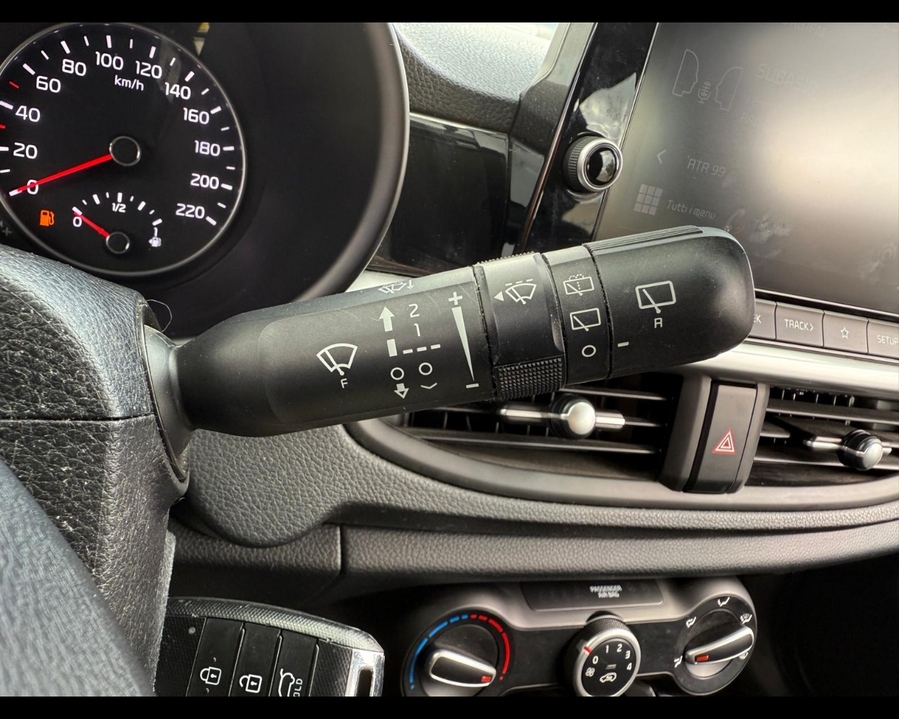 Foto KIA Picanto 1.0 dpi Style