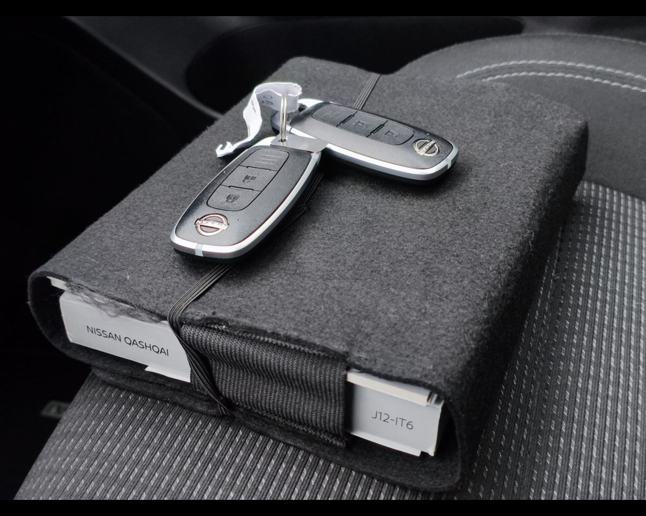 Foto NISSAN Qashqai 1.3 mhev Acenta 2wd 140cv