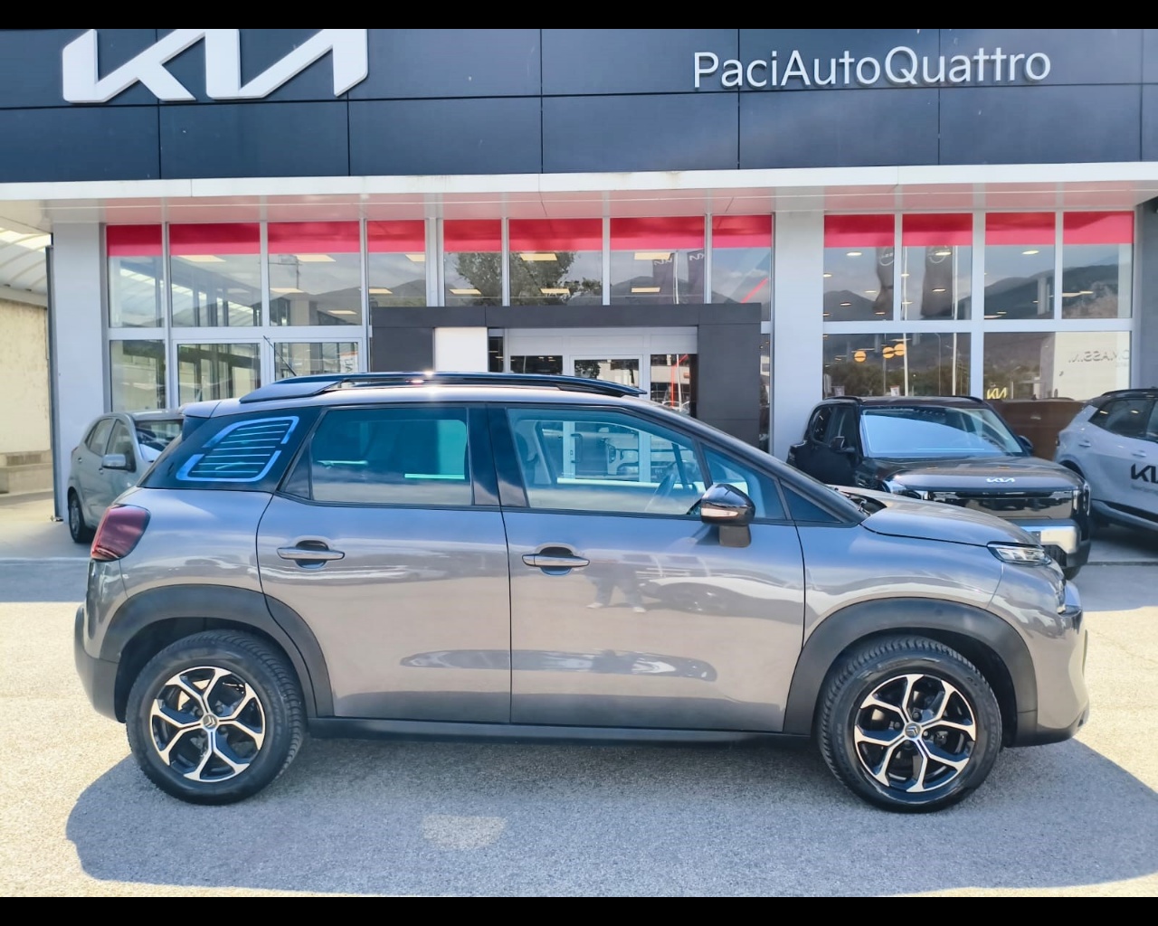 Foto CITROEN C3 Aircross 1.5 bluehdi Shine s&s 110cv
