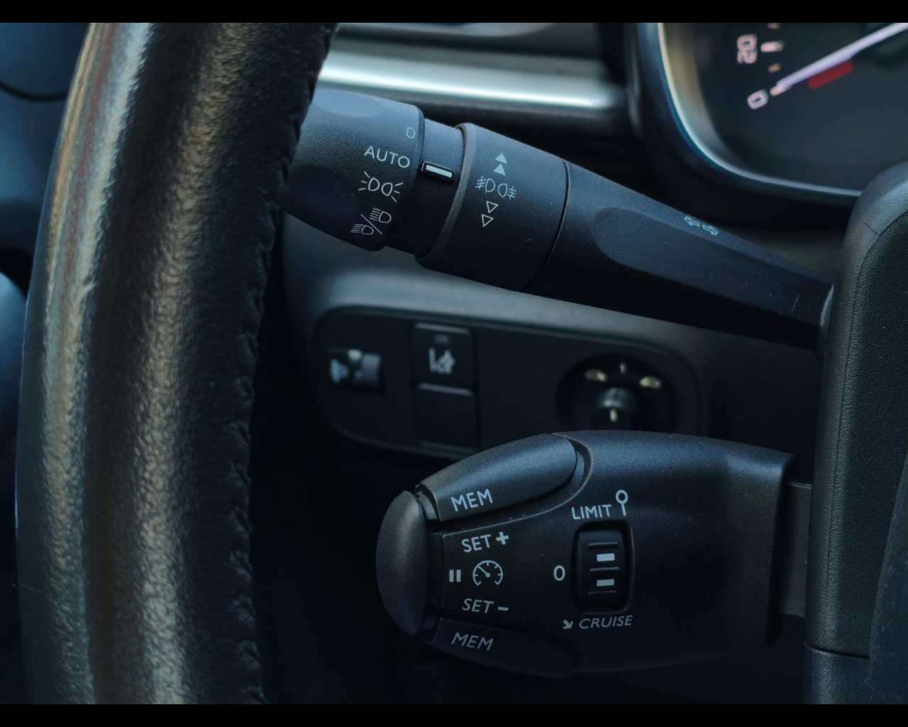 Foto CITROEN C3 1.6 bluehdi Shine s&s 75cv