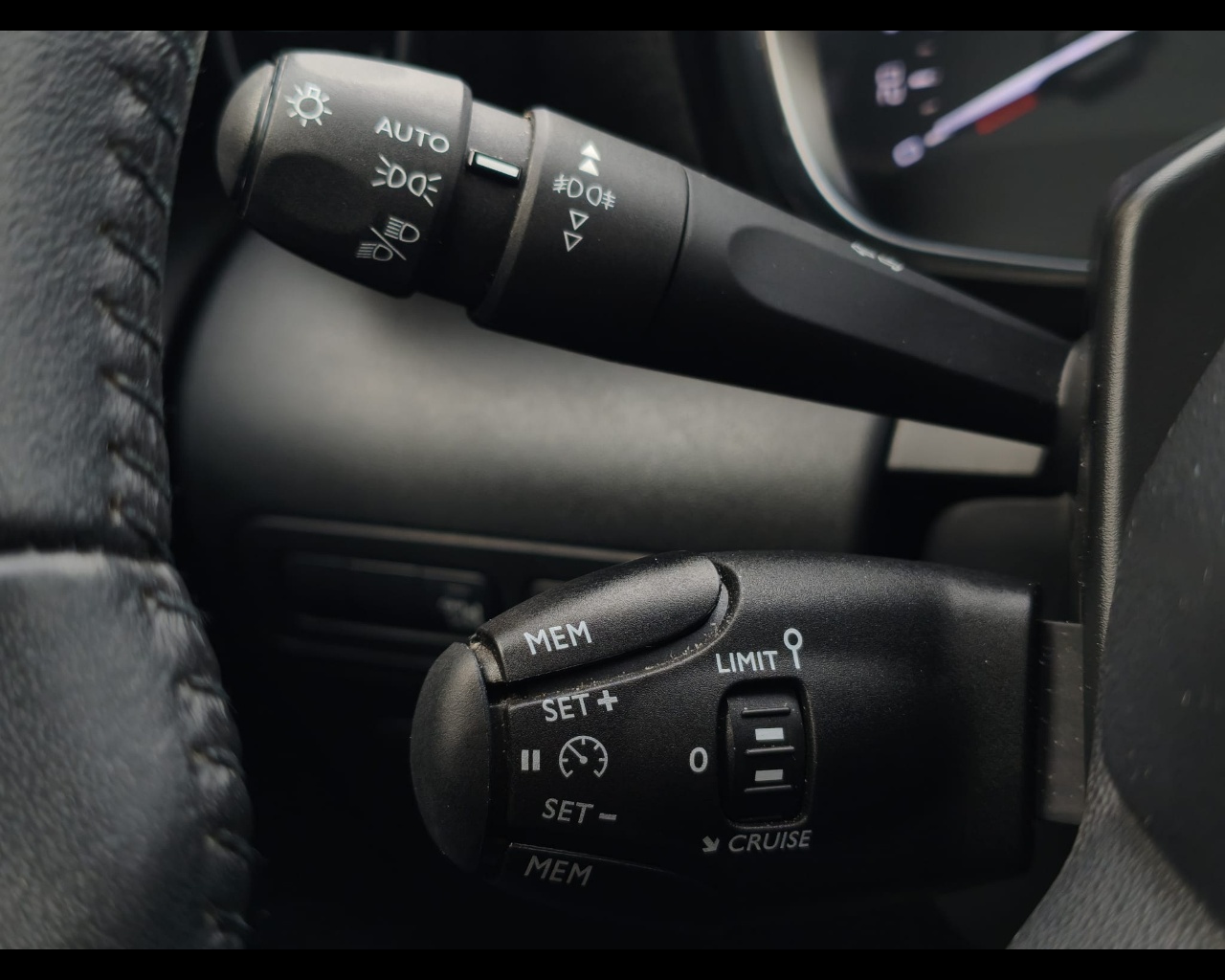 Foto CITROEN C3 Aircross 1.2 puretech Plus s&s 110cv