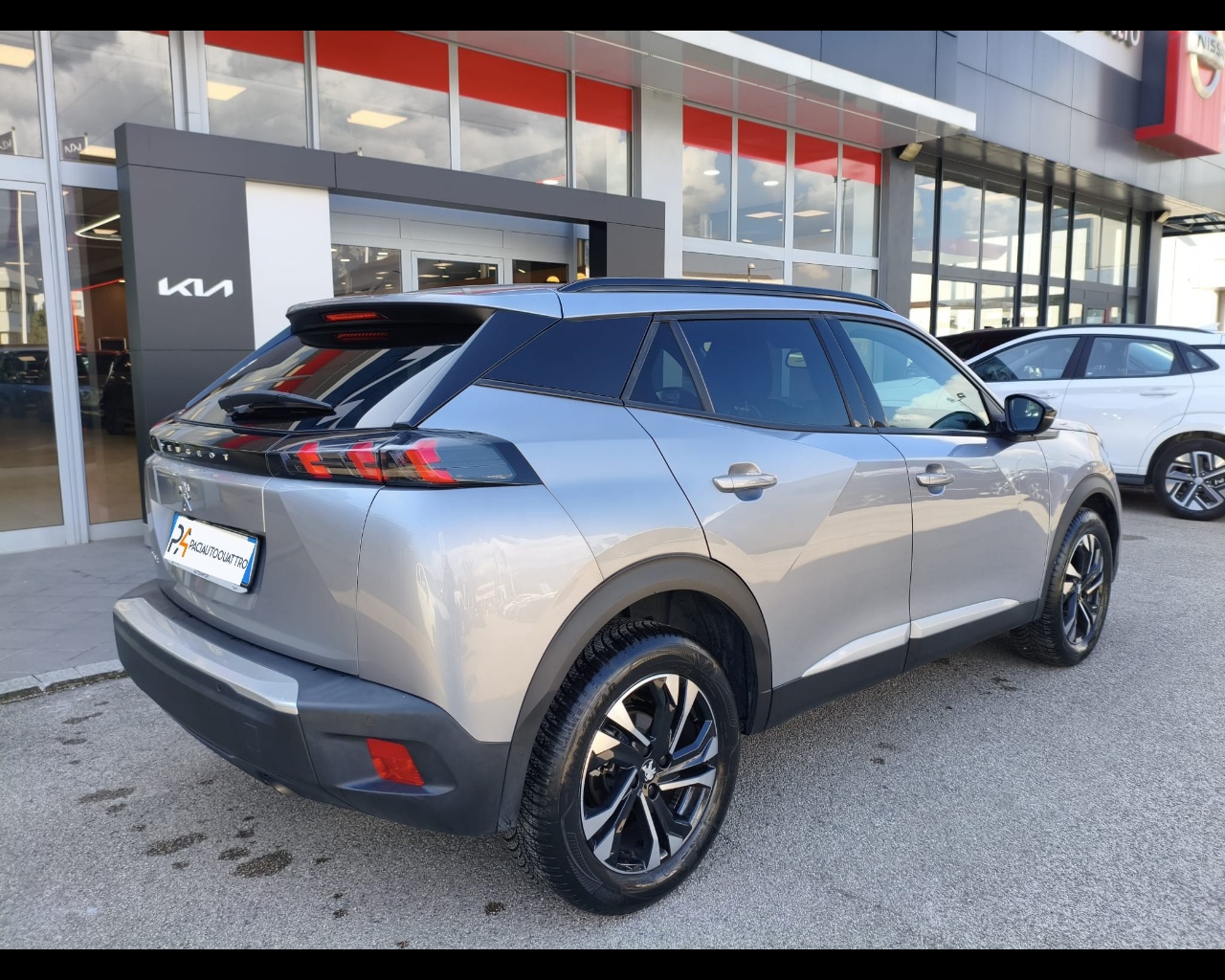 Foto PEUGEOT 2008 1.2 puretech Allure Pack s&s 100cv