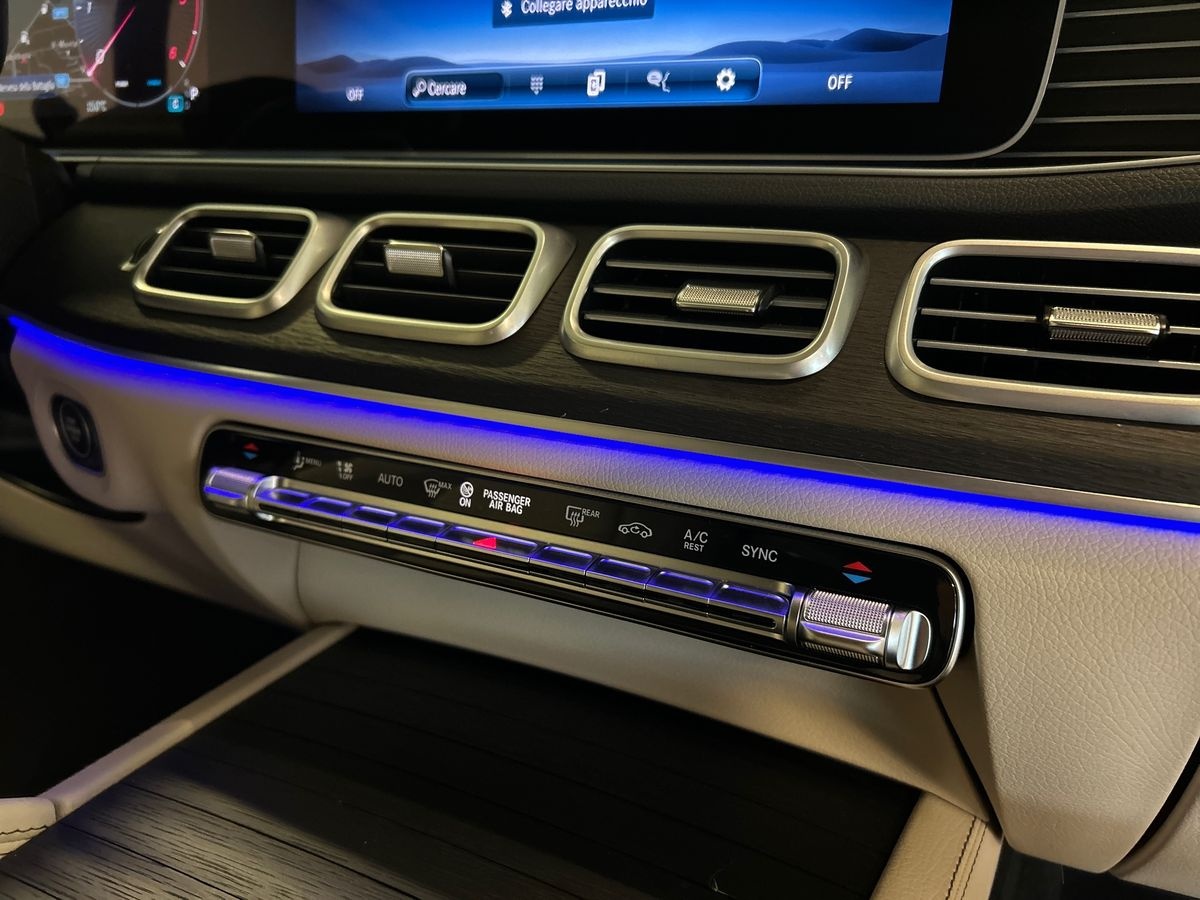 Mercedes GLE GLE 300 d AMG Line Advanced Plus 4matic auto - 14