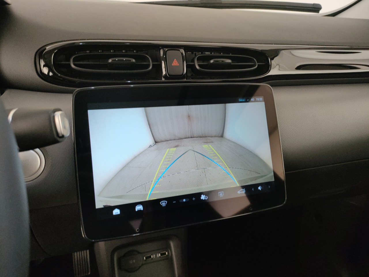 Leapmotor T03 Nuovo Elettrico T03 Porto Mantovano