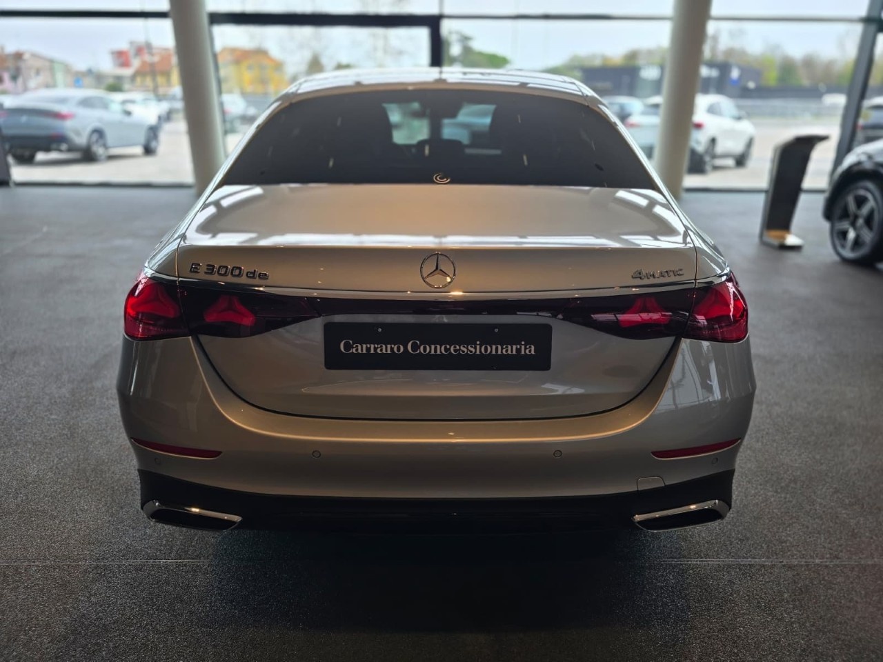 Mercedes Classe E Berlina Classe E 300 de 4Matic AMG Line ADVANCED PLUS - 6