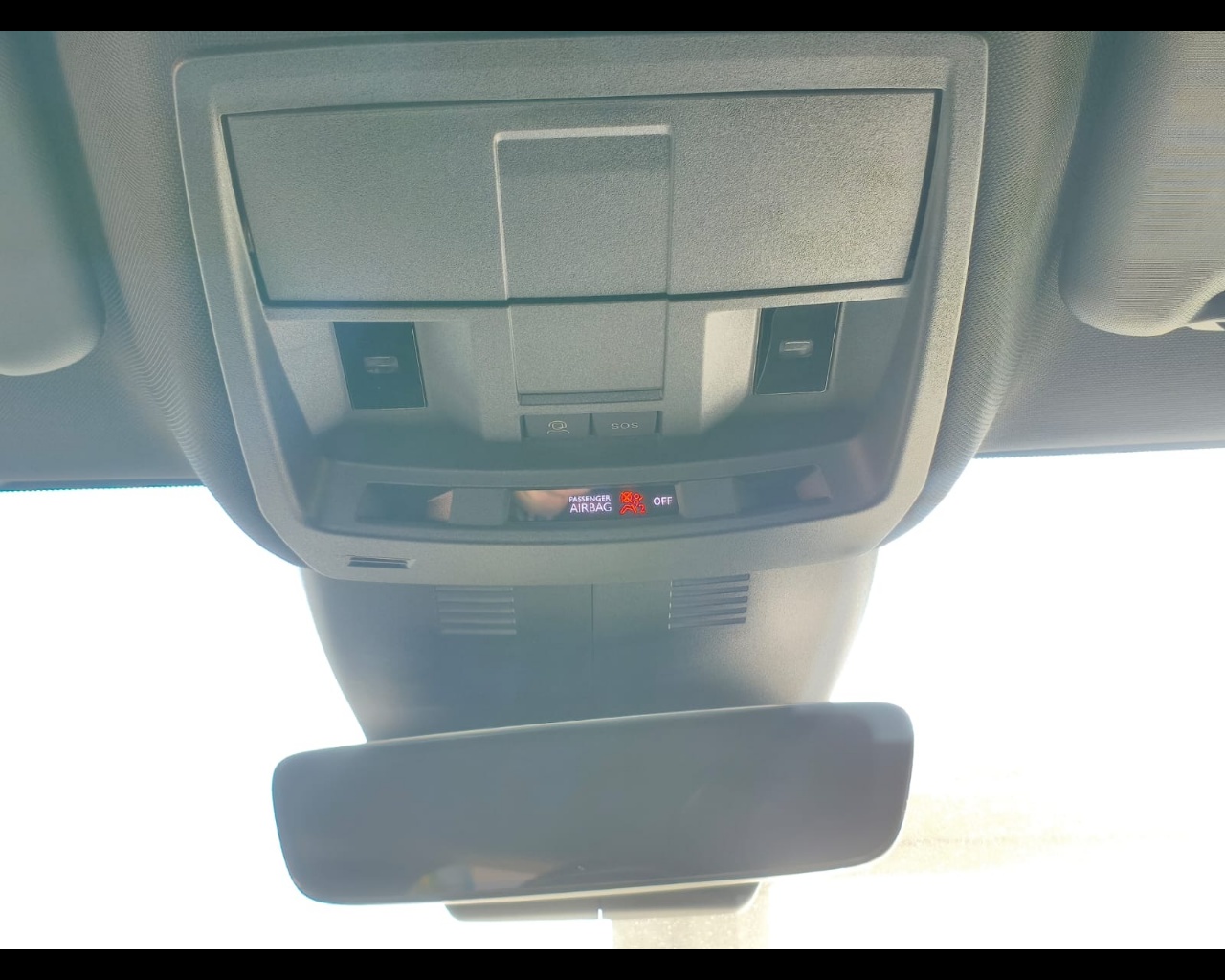 Foto PEUGEOT 5008 1.2 hybrid GT 136cv e-dcs6