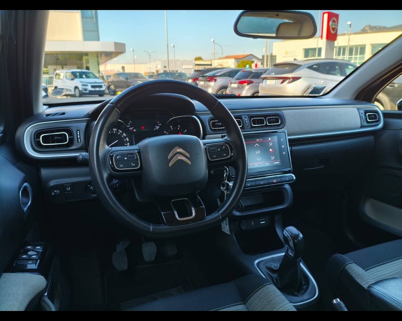 Foto CITROEN C3 1.6 bluehdi Shine s&s 75cv