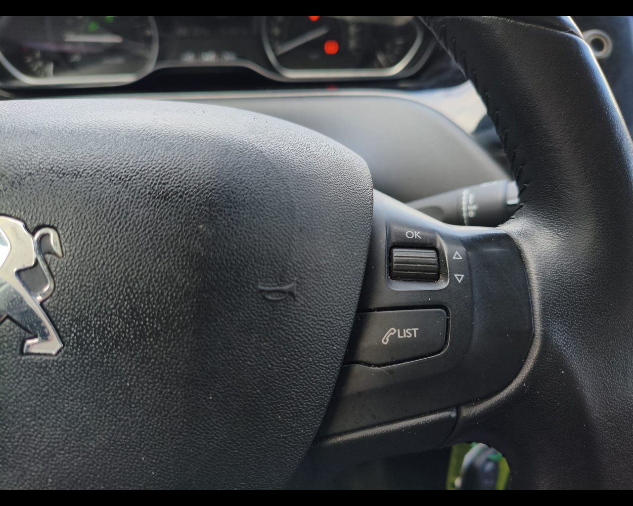 Foto PEUGEOT 208 5p 1.2 puretech Active s&s 82cv neopatentati