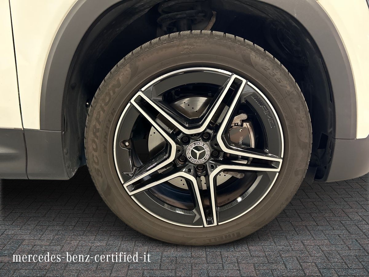 Mercedes GLB GLB 200 D Premium 4Matic 8G-DCT - 17