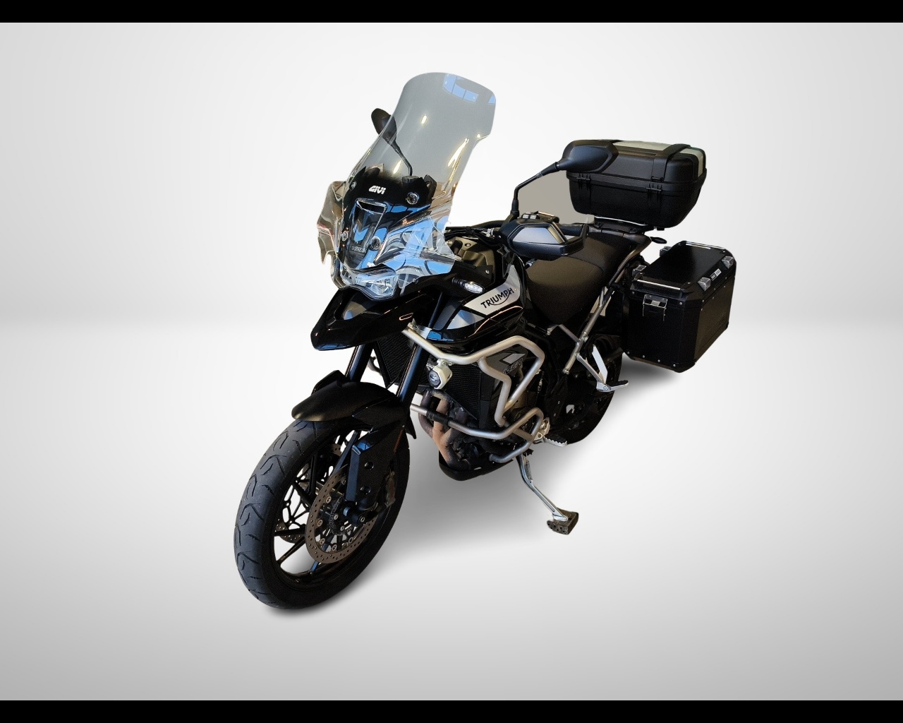 TRIUMPH Tiger 900