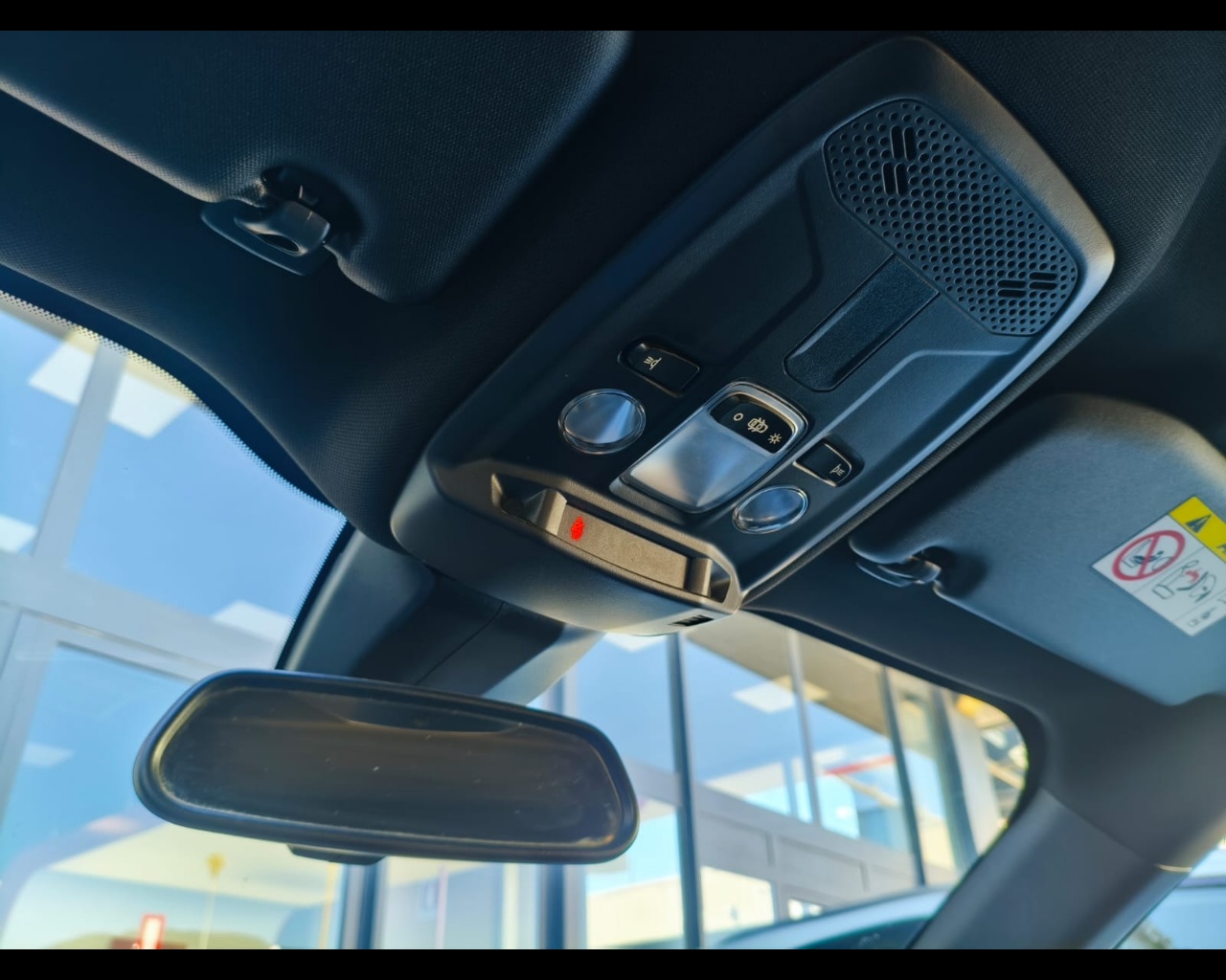Foto PEUGEOT 2008 1.2 puretech Allure s&s 100cv