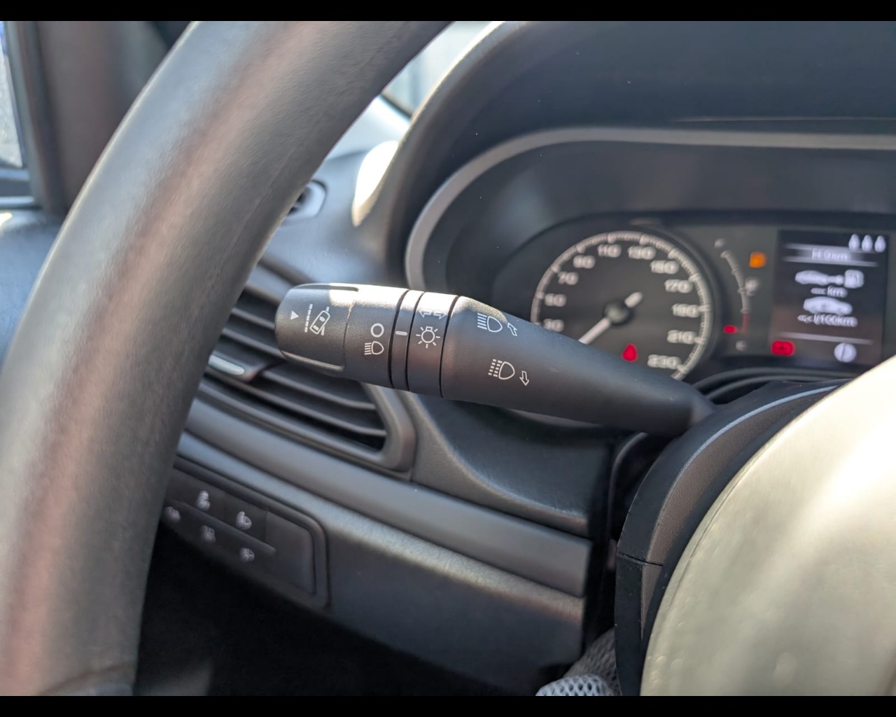 Foto FIAT TIPO SEDAN 1,6 130 CV 