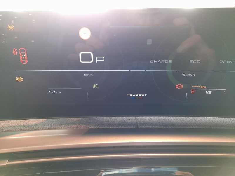 Nuovo 3008 Allure - Hybrid 136 E-dcs6