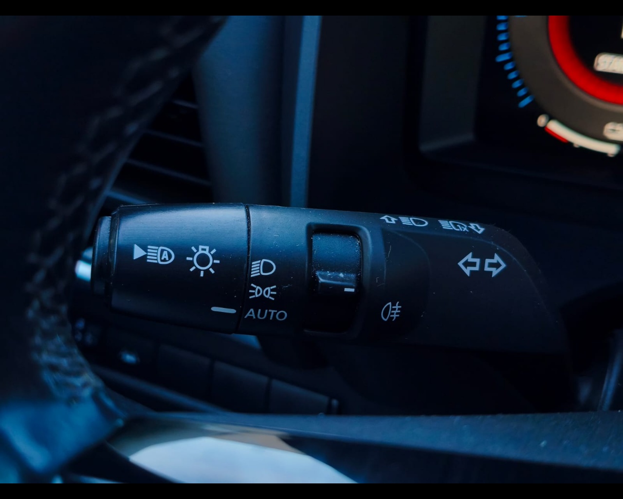 Foto NISSAN Qashqai 1.5 e-power N-Connecta 2wd