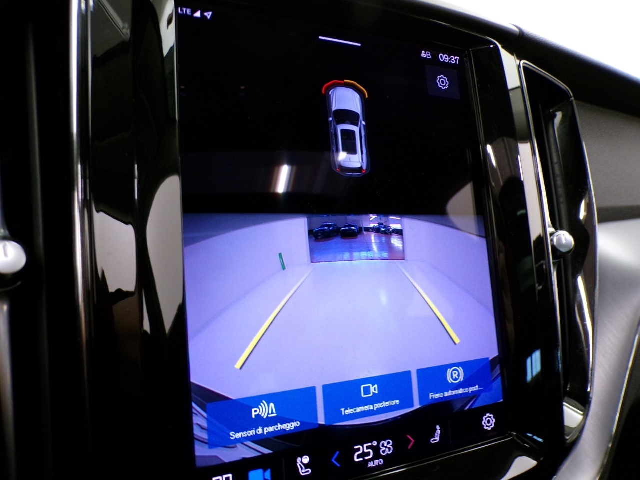 Volvo XC60 XC60 2.0 T6 Recharge Plug-in Hybrid  Inscription Expression AWD Auto - 22