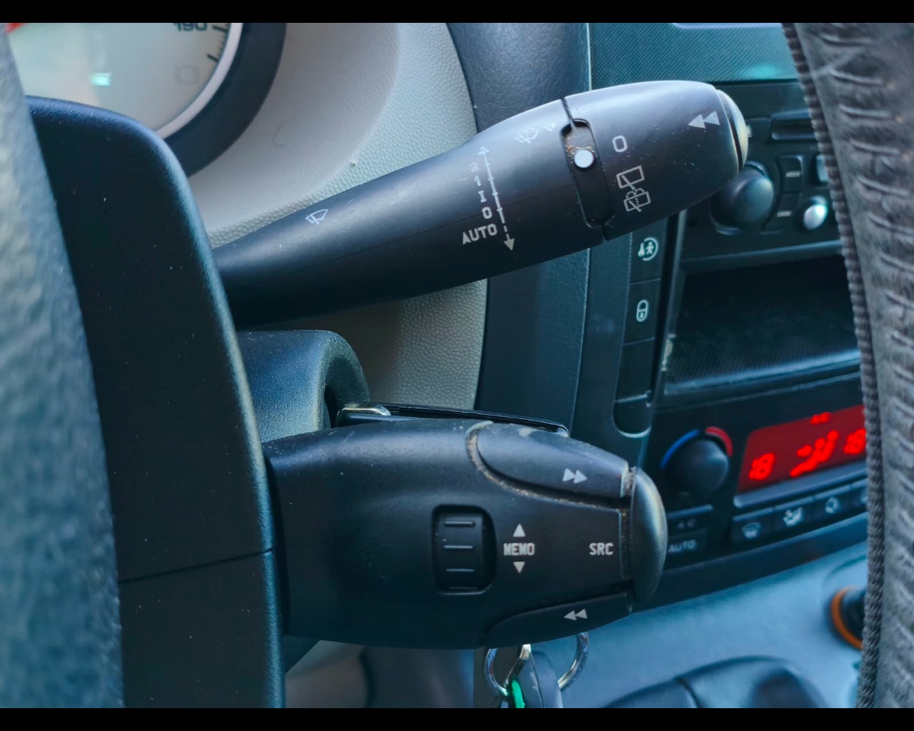 Foto PEUGEOT expert 2.0 hdi 120cv L2 tepee conf. 9p