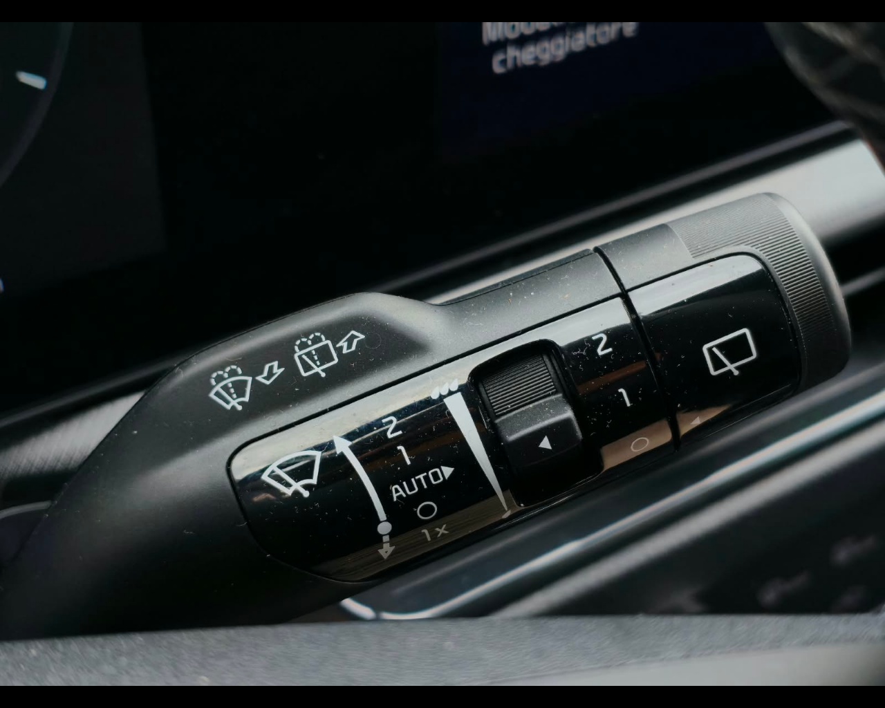 Foto KIA NUOVA STONIC 1.0 T-GDI MH STYLE LAUNCH
5 Door