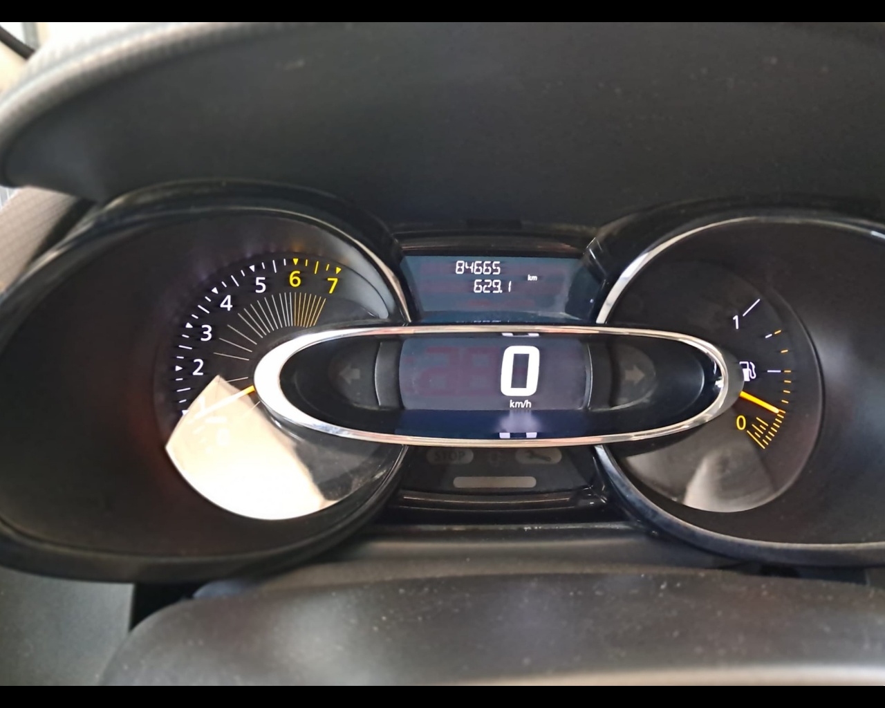 Foto RENAULT Clio 5p 1.2 Wave 75cv