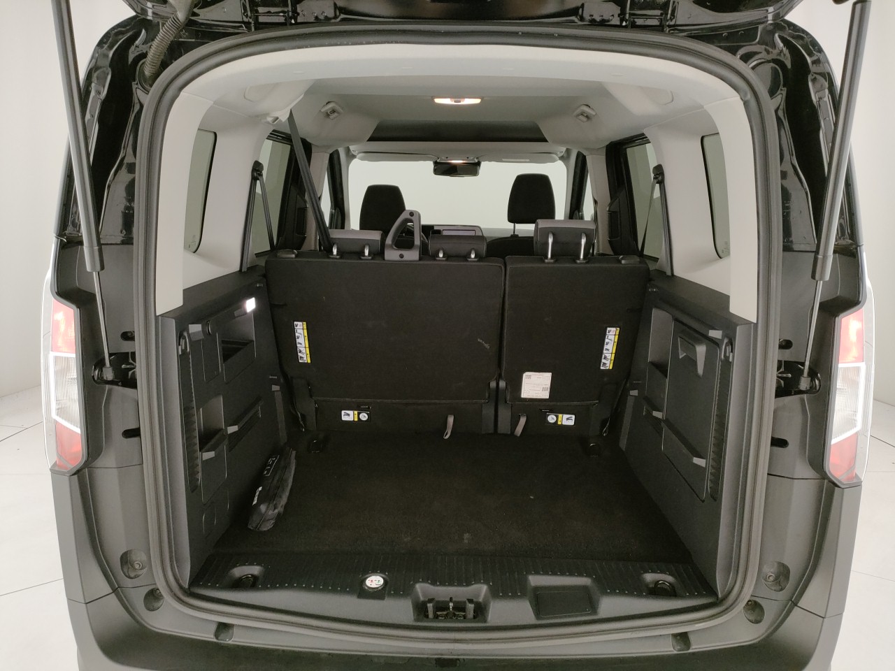 Ford Tourneo Usato 2024 Tourneo San Zeno Naviglio
