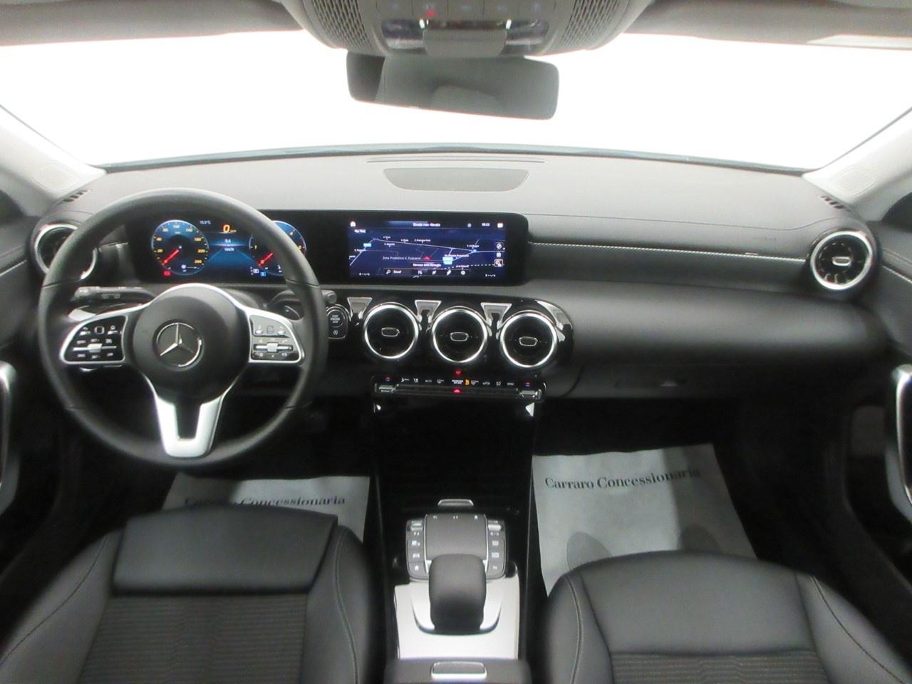 Mercedes CLA Shooting Brake CLA Shooting Brake 180 D Sport 8G-DCT - 14