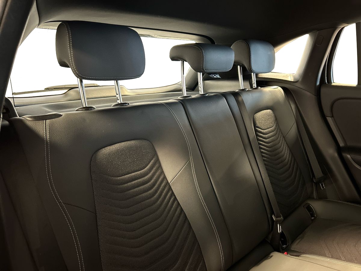 Mercedes GLA GLA 200 D Sport 4Matic 8G-DCT - 16