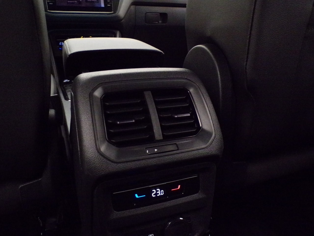 Volkswagen Tiguan Tiguan 1.5 TSI ACT 150cv R-Line DSG - 15