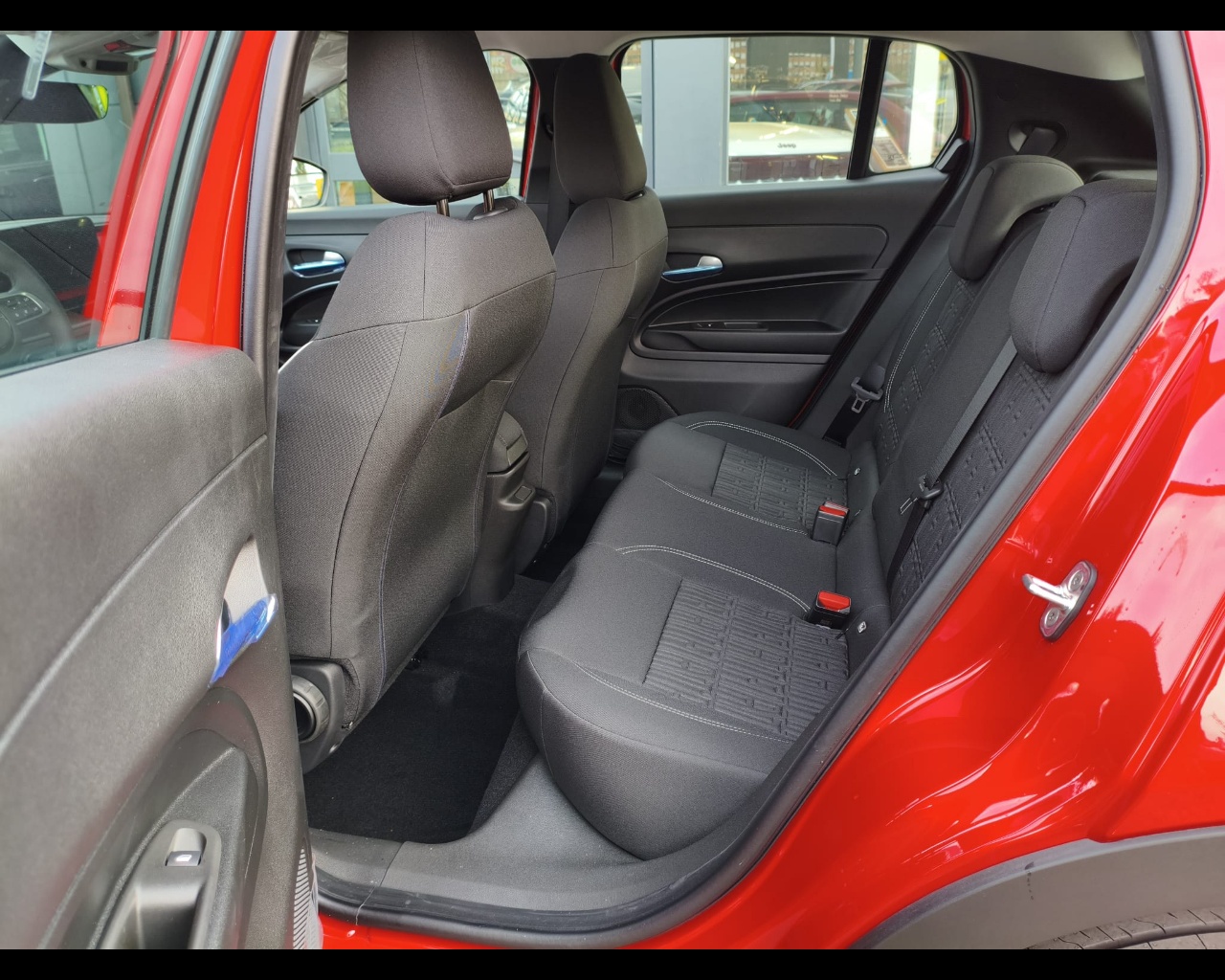 Foto FIAT 600 Hybrid 600 Serie SpecialeIcon - Configurazione Non Ordinabile