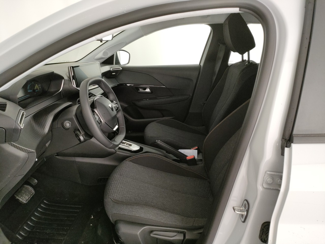 Peugeot 208 Nuovo Ibrido benzina 208 Porto Mantovano