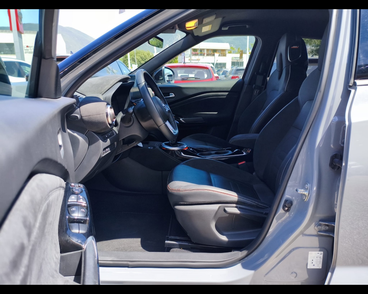 Foto NISSAN Juke 1.0 dig-t N-Design 114cv