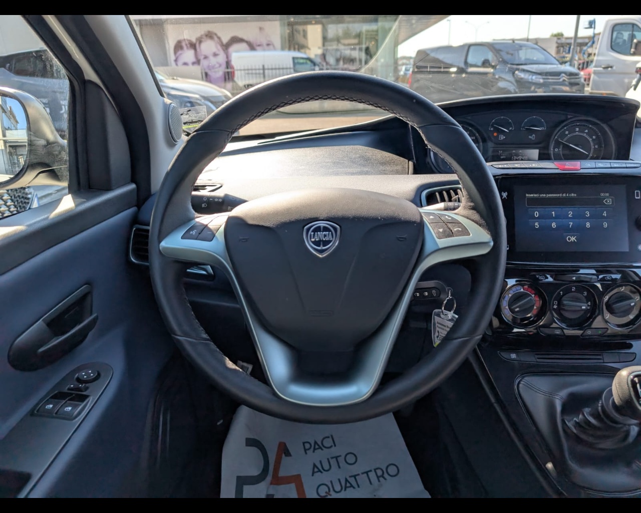 Foto LANCIA Ypsilon 1.0 firefly hybrid Platino s&s 70cv