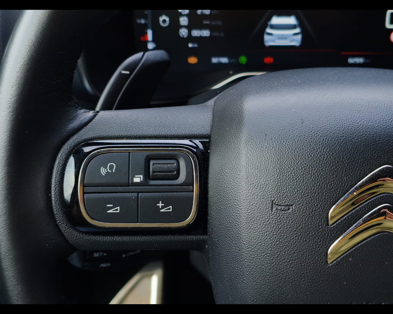 Foto CITROEN C5 Aircross 1.5 bluehdi Shine Pack s&s 130cv eat8