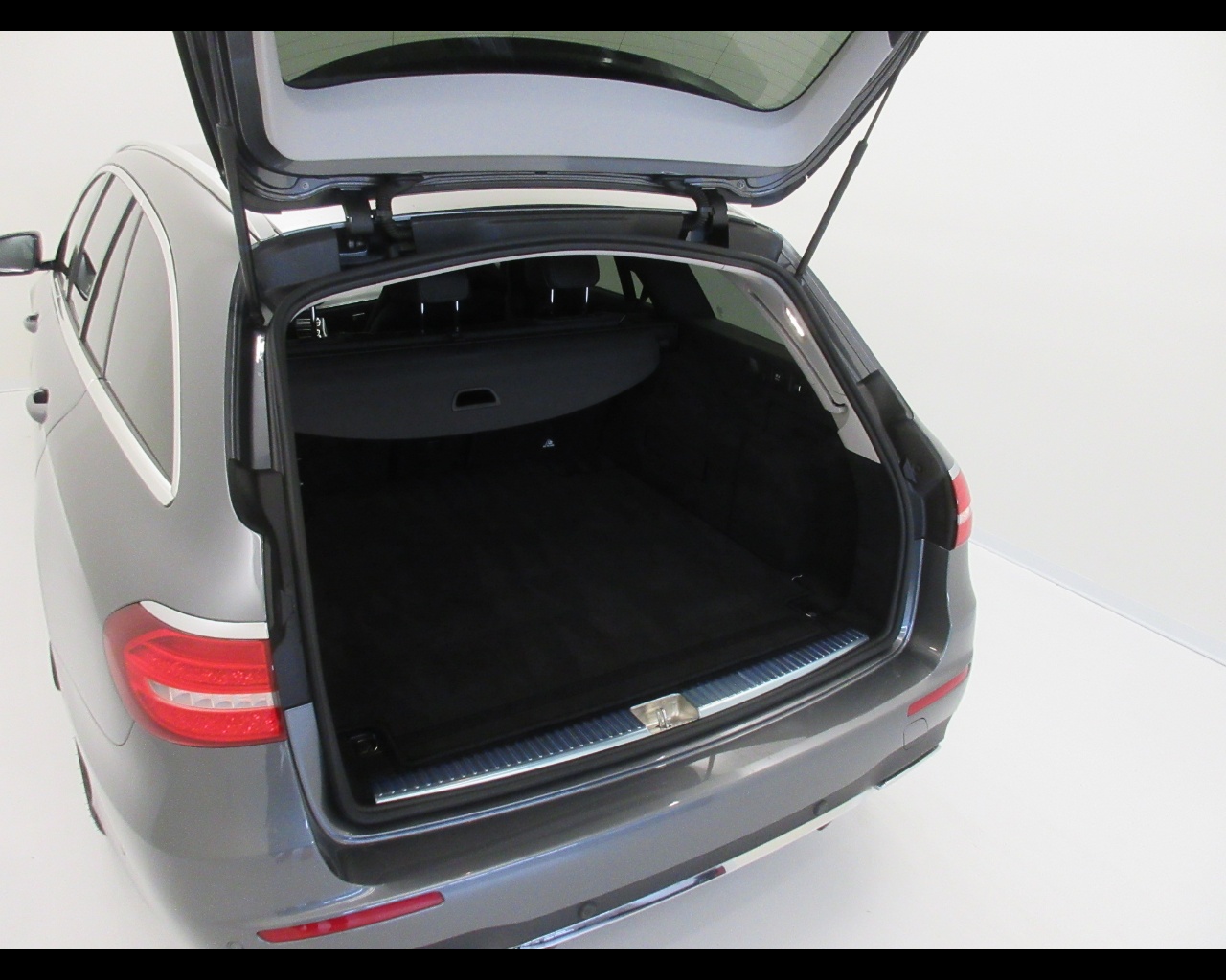 Mercedes Classe E Station Wagon Classe E Station Wagon 220 D Premium 9G-Tronic Plus - 9