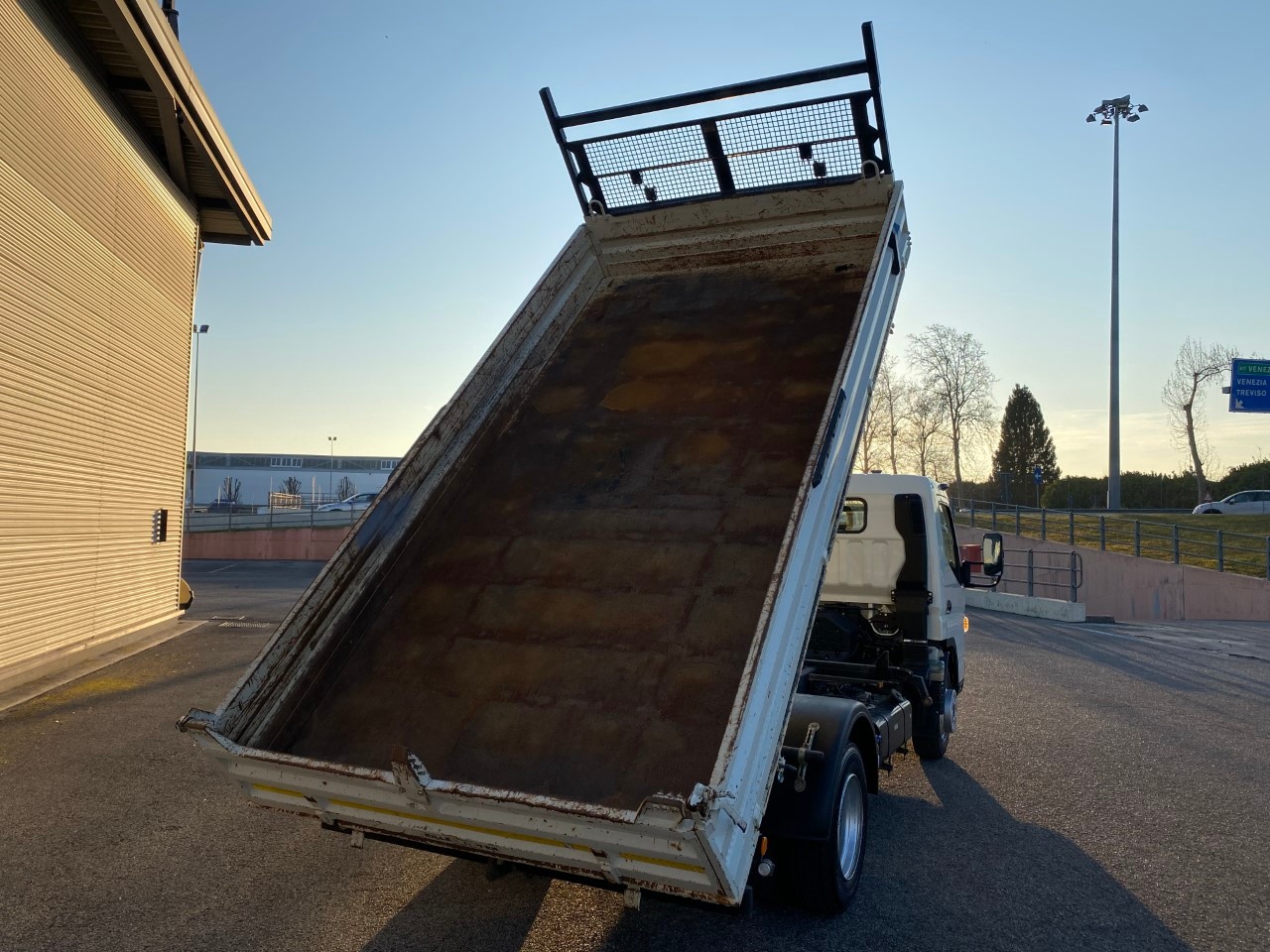 Mitsubishi Canter IV 7.5 TF E6 2016 canter 7.5 TF C 18/34 new cab Comf. Euro VI - 9